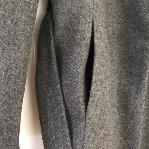 Pretty grey coat - staple must have piece - Picture 12 of 12